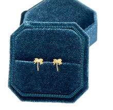 Load image into Gallery viewer, Palms Earrings - 10k Solid Gold