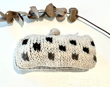 Load image into Gallery viewer, Wool slippers - Luna