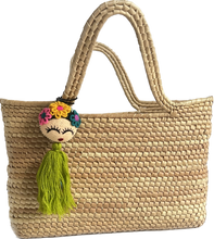 Load image into Gallery viewer, Pendant- Frida handmade.