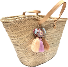 Load image into Gallery viewer, Pendant- Heart handmade (Nude).